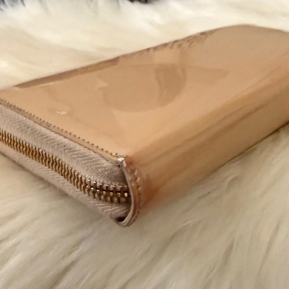 YSL Beige Patent Leather Continental Zip Around Wallet - Picture 14 of 15